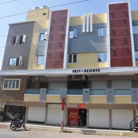 Hotel The Grand Shiva Gondal Екстер'єр фото