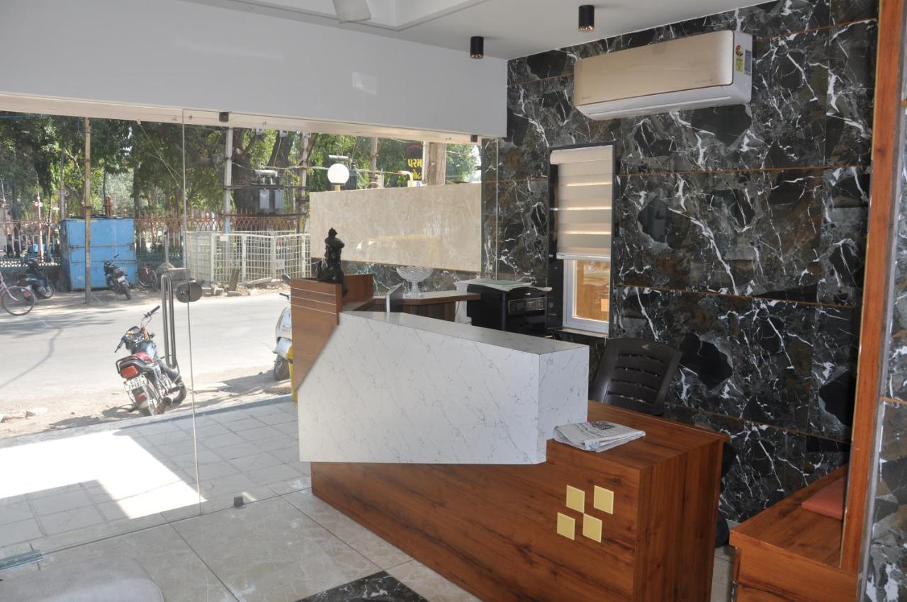 Hotel The Grand Shiva Gondal Екстер'єр фото