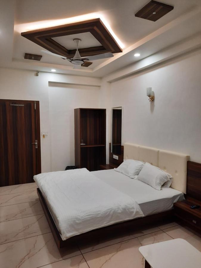 Hotel The Grand Shiva Gondal Екстер'єр фото