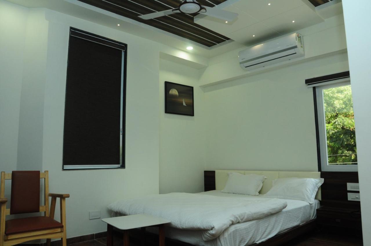 Hotel The Grand Shiva Gondal Екстер'єр фото